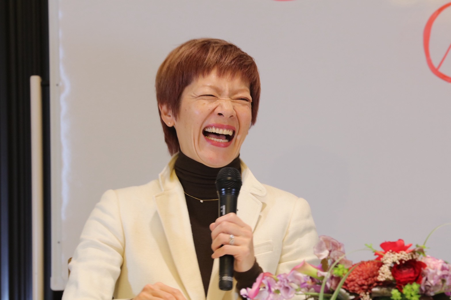 愛の笑撃👊⚡️