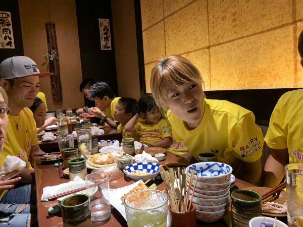 賑やかな食事会🍴